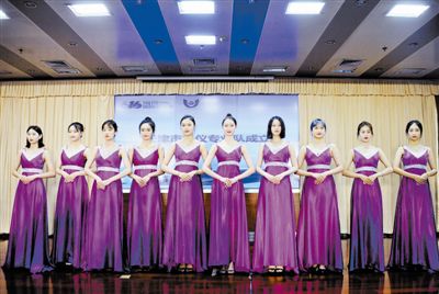 專業(yè)禮儀隊(duì)服務(wù)消費(fèi)季 軟件開發(fā)賦能高效運(yùn)營